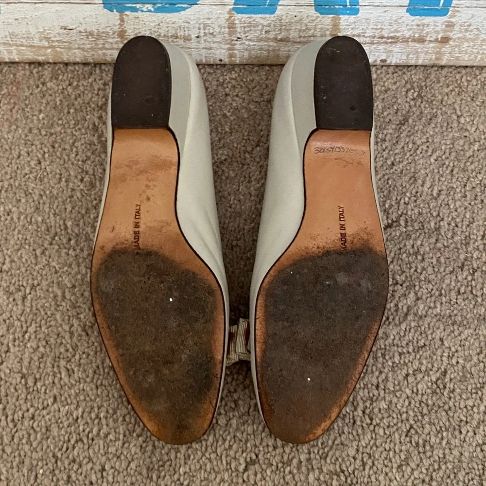 Salvatore Ferragamo bow shoes size 6 - Picture 4 of 5
